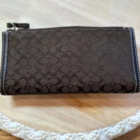 Coach Signature Buckle Flap Wallet - Picture 4 of 4